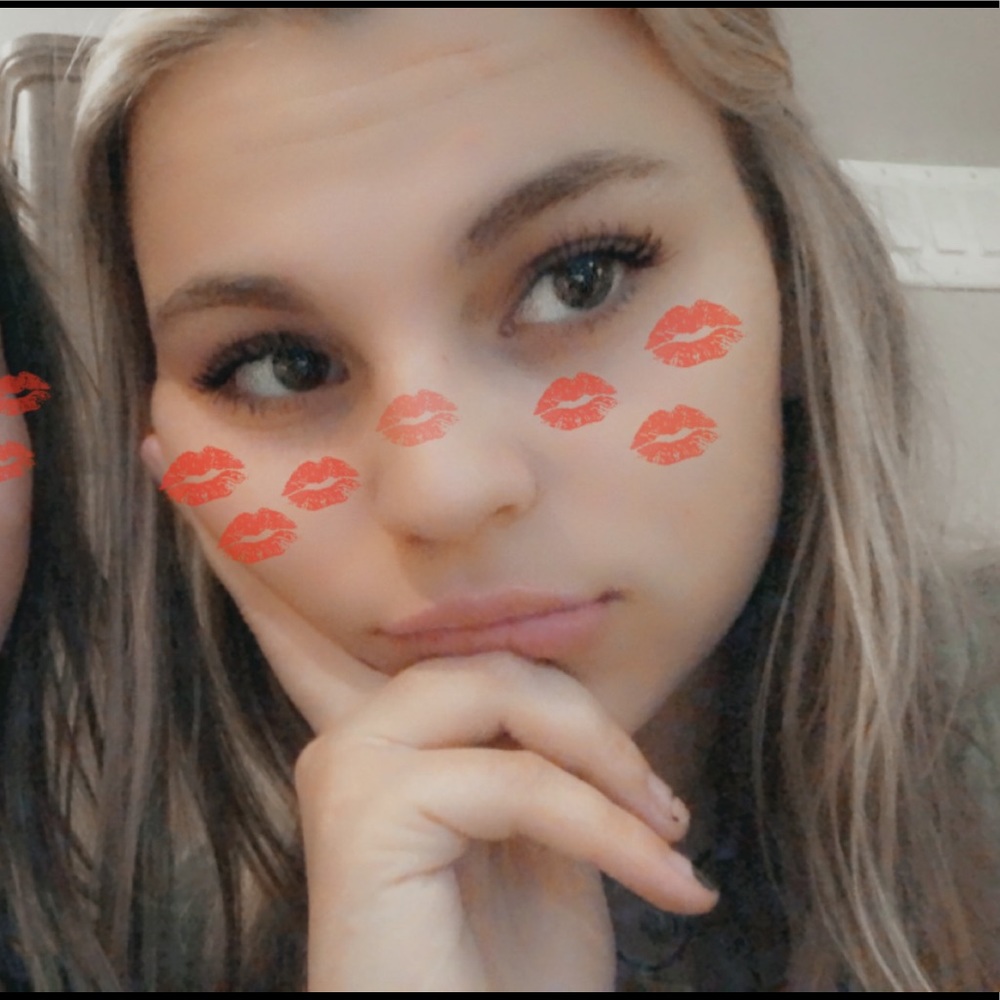 Meet your Posher, Isabella